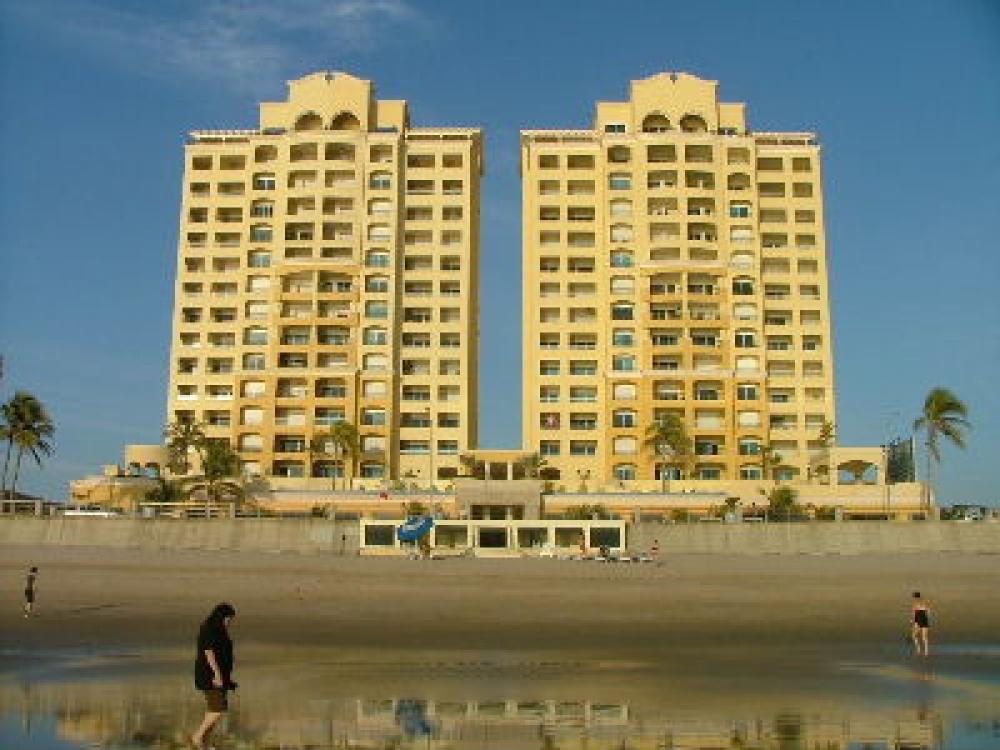 Beachfront Malecon 